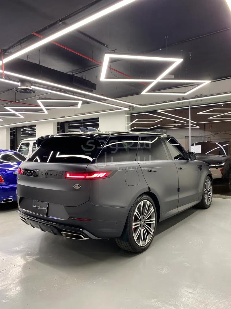 2023 Land Rover Range Rover Sport SE