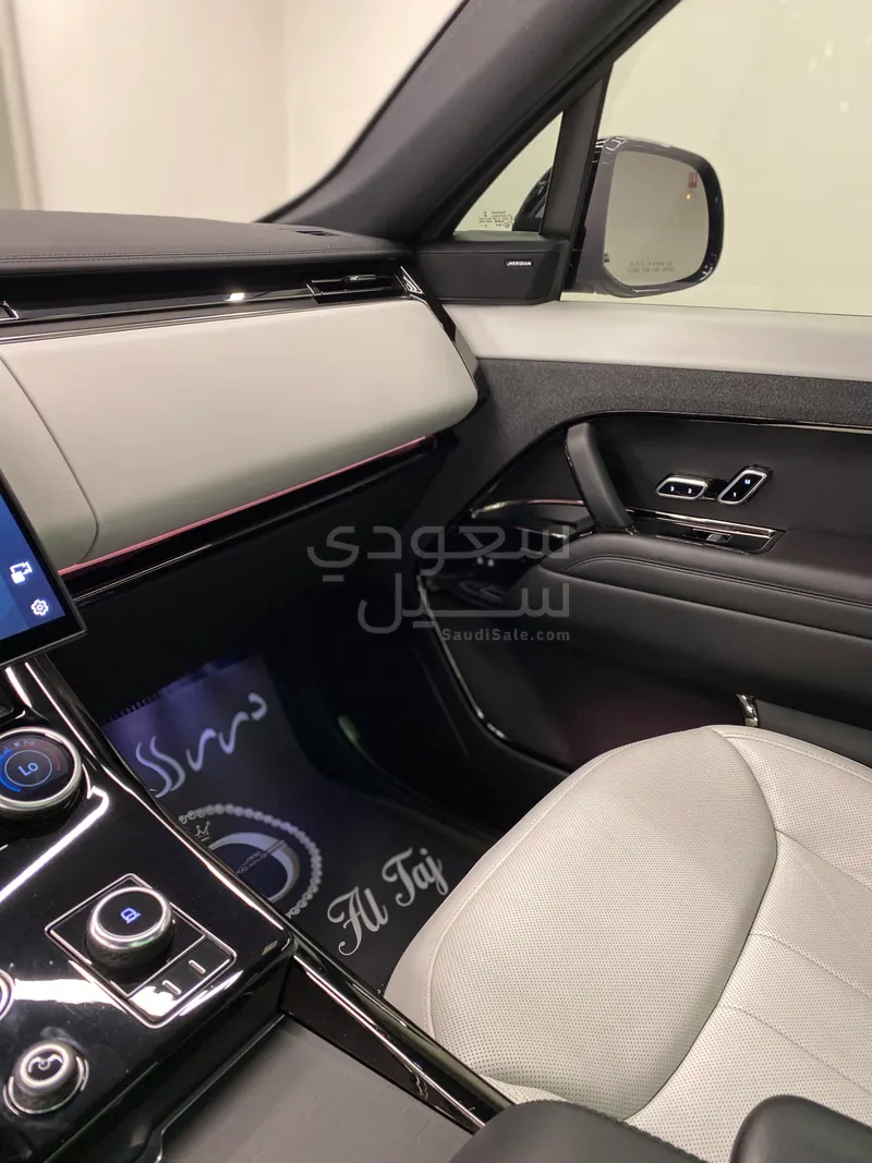 2023 Land Rover Range Rover Sport SE