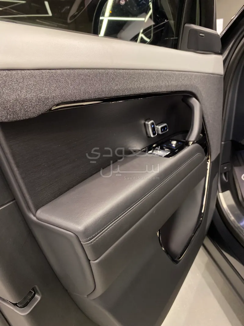 2023 Land Rover Range Rover Sport SE
