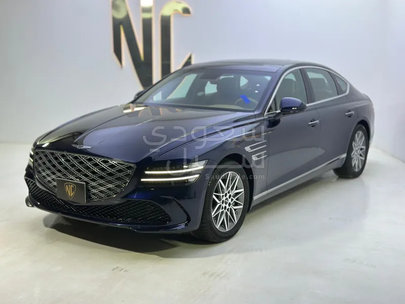 2025 Genesis G 80