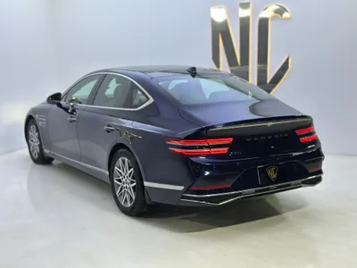 2025 Genesis G 80