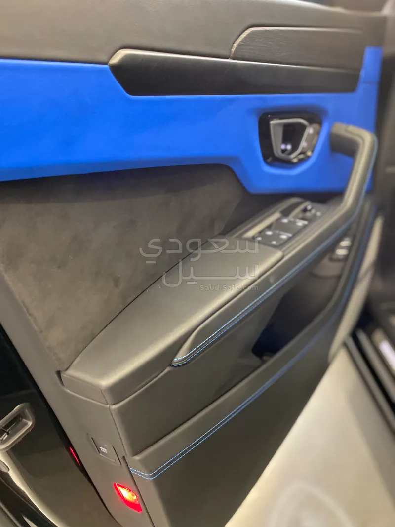 2023 لمبرجيني اوروس اس