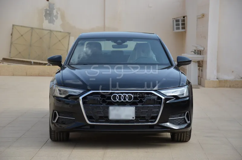 2025 اودي اي 6 40 تي اف اس اي