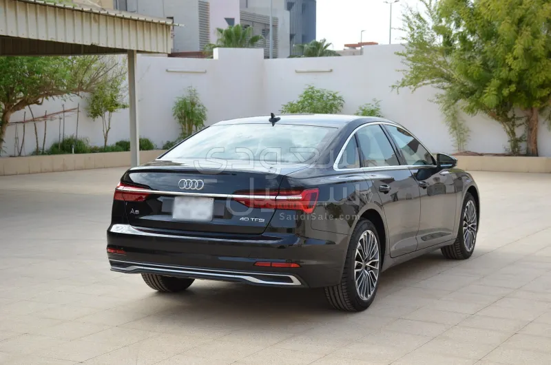 2025 اودي اي 6 40 تي اف اس اي