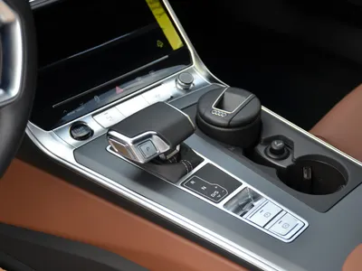 2025 اودي اي 6 40 تي اف اس اي