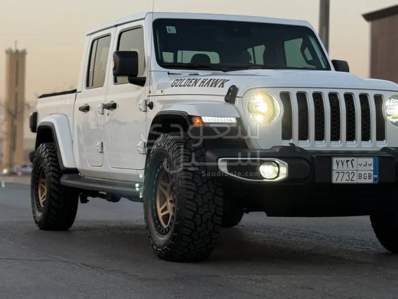 2021 Jeep GLADIATOR Overland