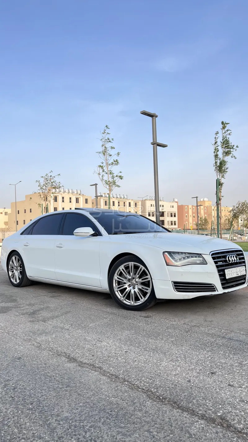 2012 اودي اي 8