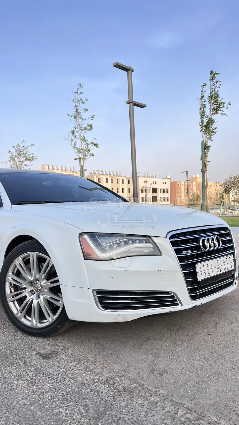 2012 اودي اي 8