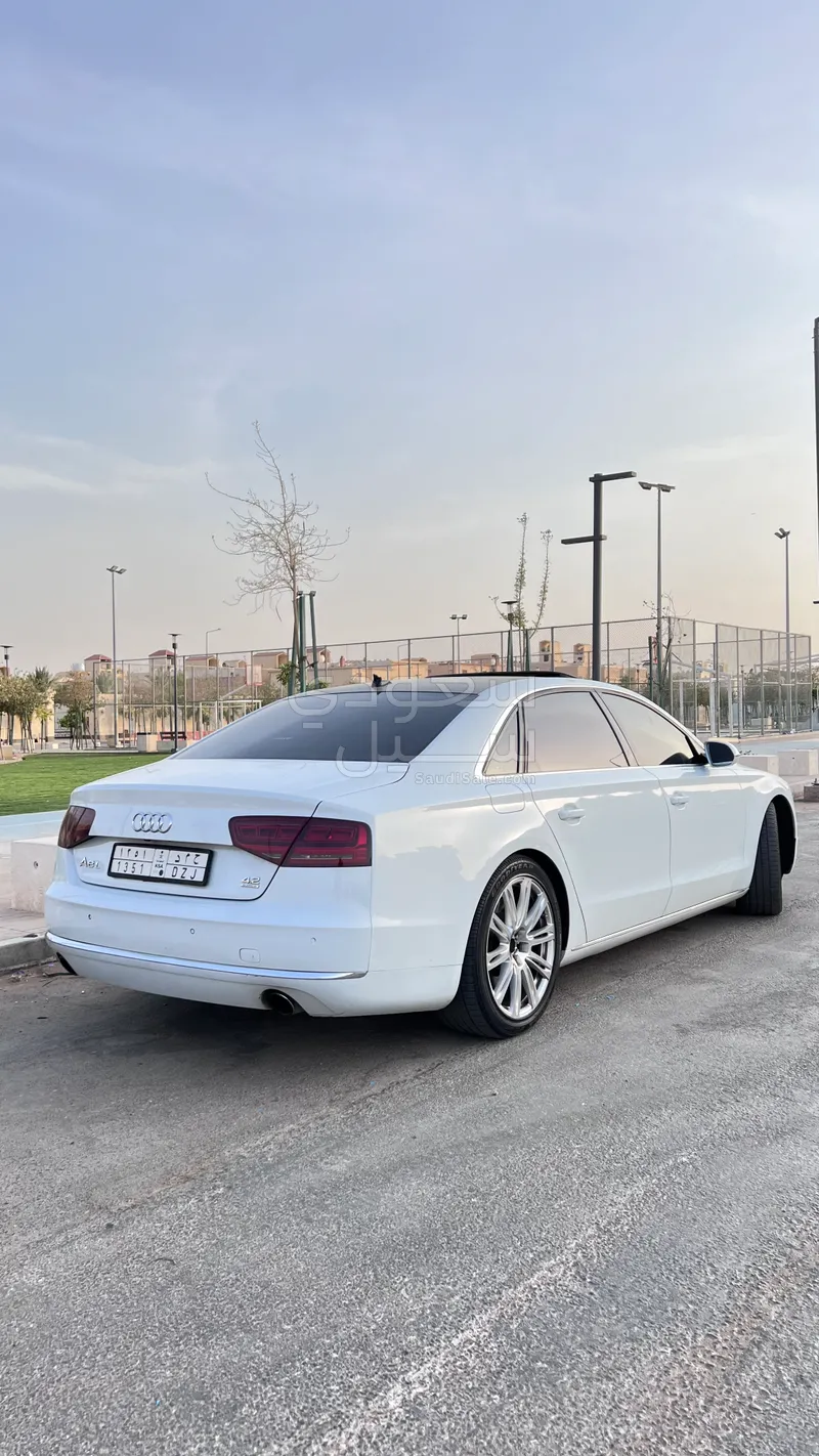 2012 اودي اي 8