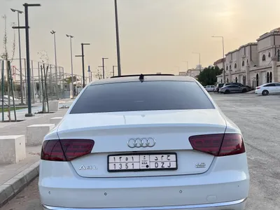 2012 اودي اي 8