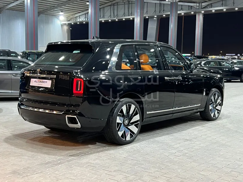2025 رولز رويس كولينان