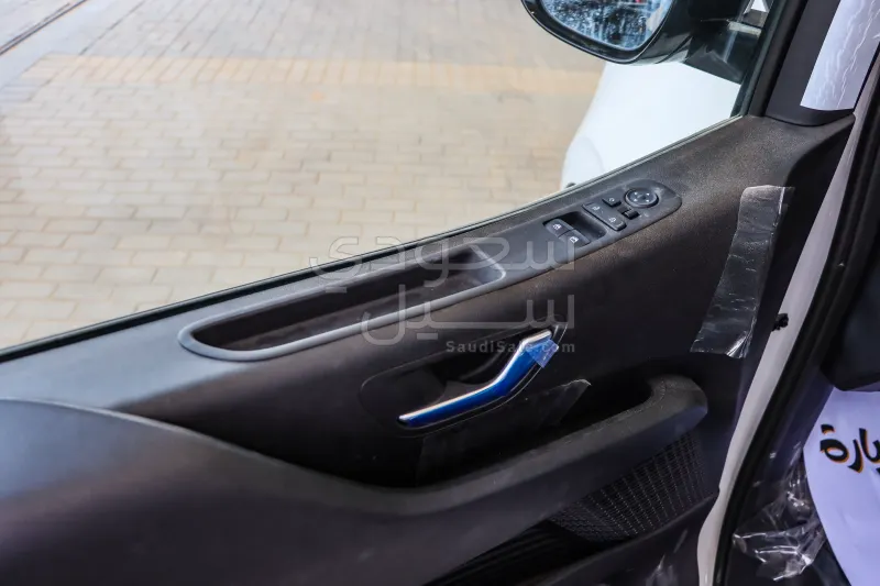 2025 Hyundai Staria