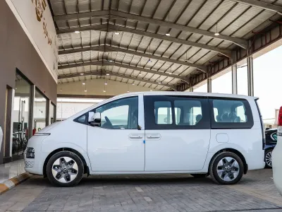 2025 Hyundai Staria