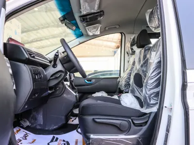 2025 Hyundai Staria