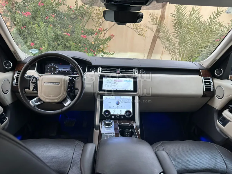 2020 Land Rover Range Rover Vogue L
