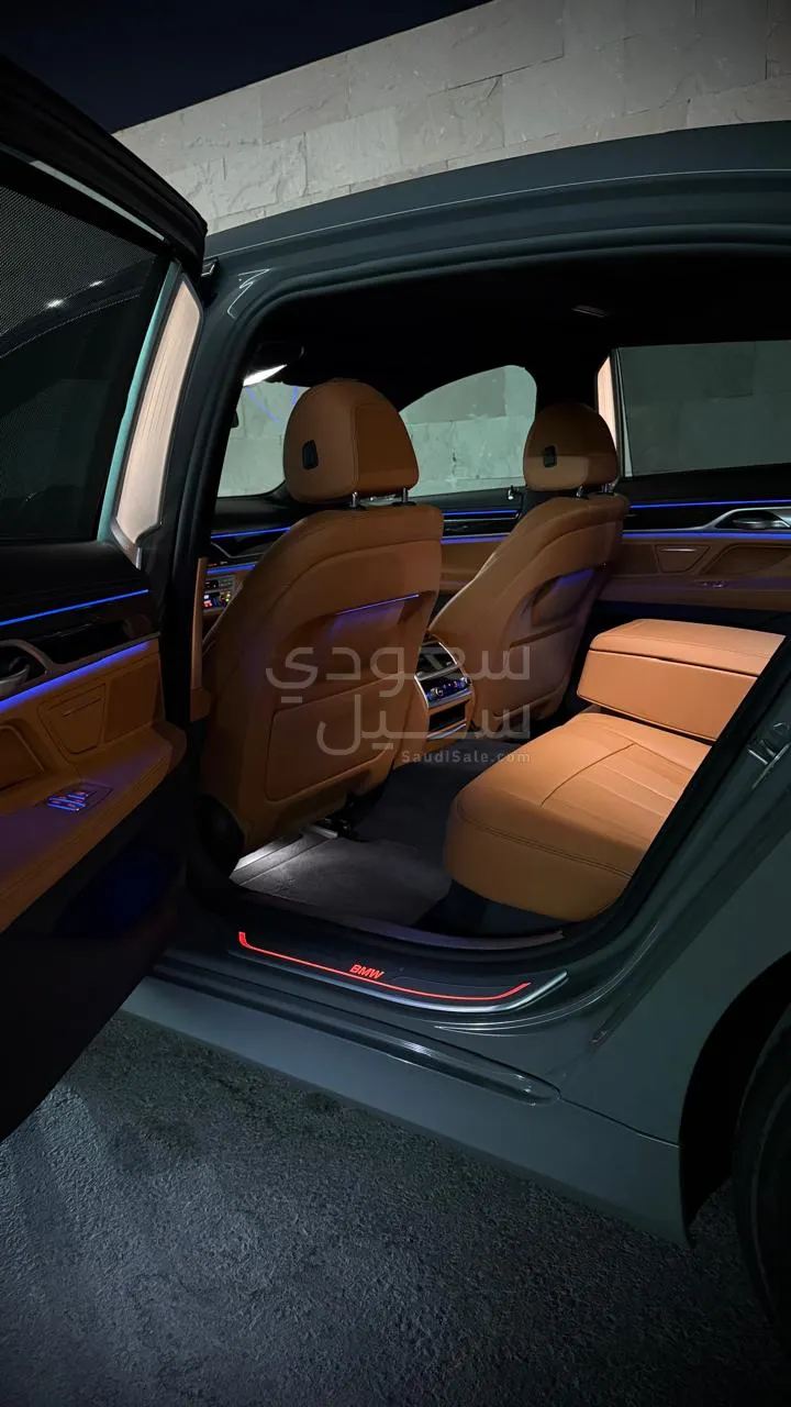 2021 BMW 7 Series 730Li