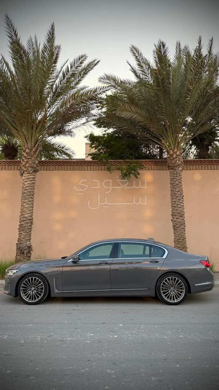 2021 BMW 7 Series 730Li