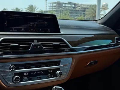 2021 بي ام دبليو الفئة السابعة 730 إل أي