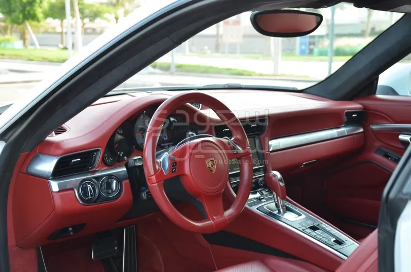 2015 Porsche 911 Carrera 4S