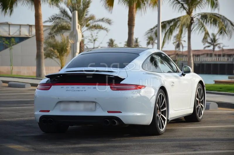 2015 Porsche 911 Carrera 4S