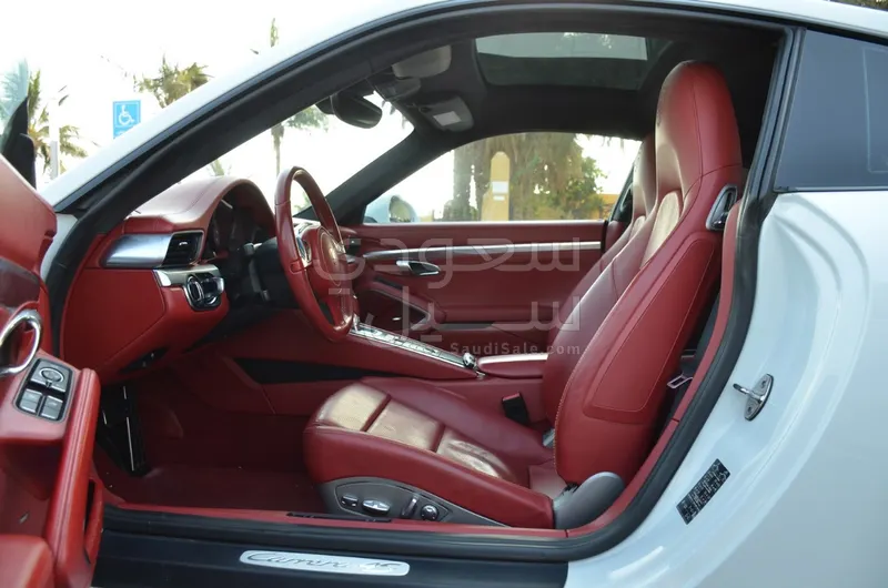 2015 Porsche 911 Carrera 4S