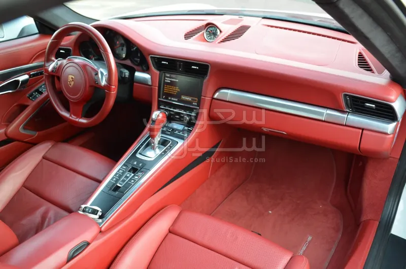 2015 Porsche 911 Carrera 4S