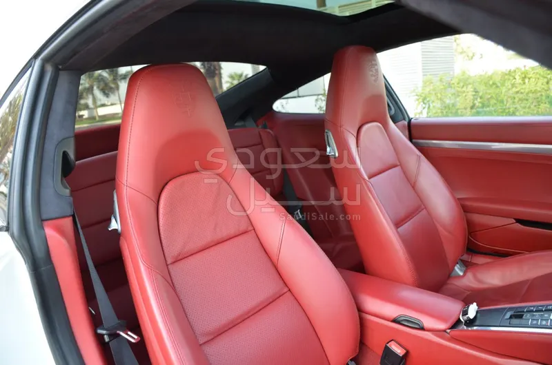 2015 Porsche 911 Carrera 4S