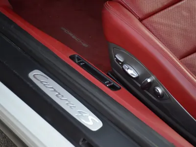 2015 Porsche 911 Carrera 4S