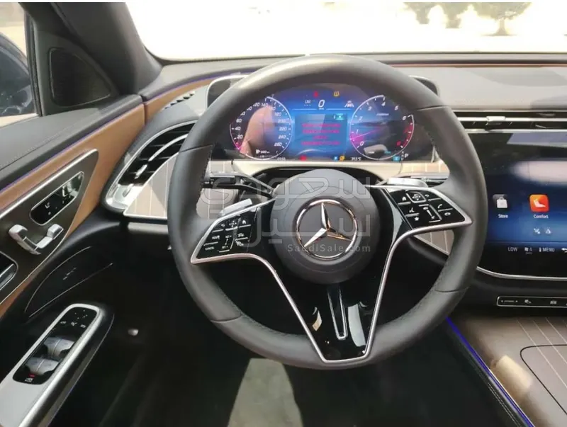 2024 Mercedes-Benz E 300