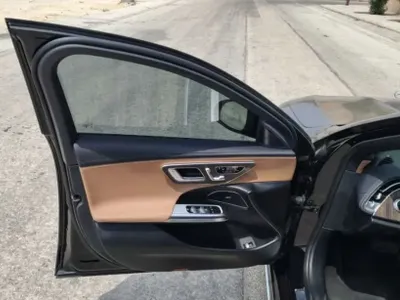 2024 Mercedes-Benz E 300