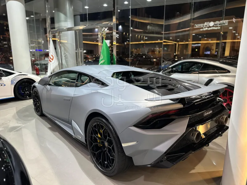 2023 لمبرجيني هوراكان