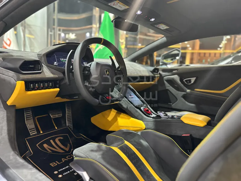 2023 لمبرجيني هوراكان