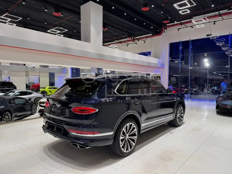 2023 Bentley Bentayga