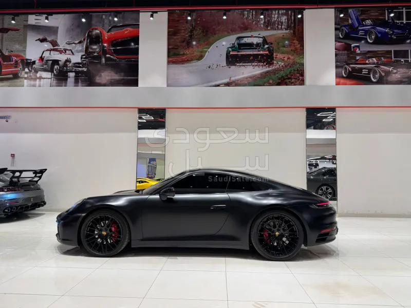 2021 Porsche 911 Carrera