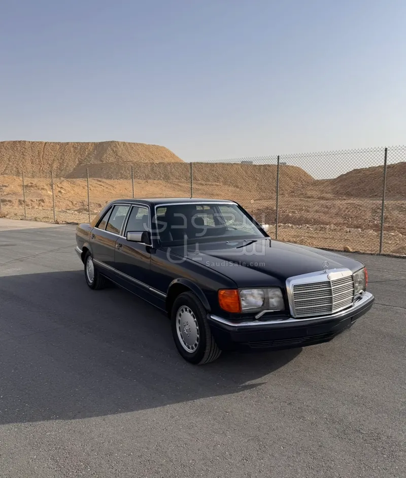 1990 Mercedes-Benz SEL 560