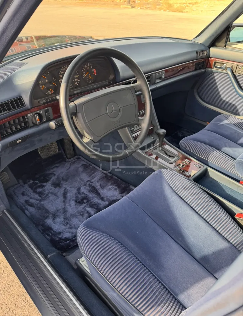 1990 Mercedes-Benz SEL 560