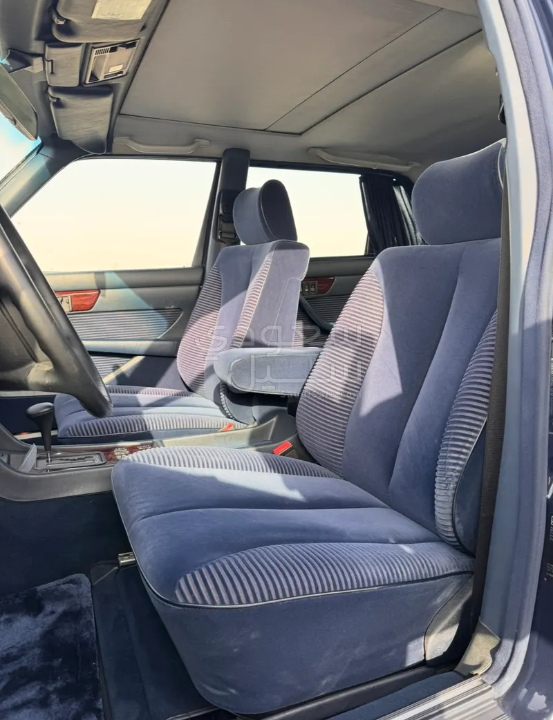 1990 Mercedes-Benz SEL 560