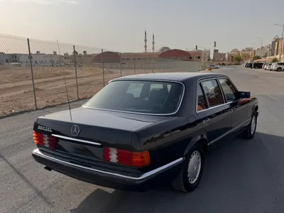 1990 Mercedes-Benz SEL 560
