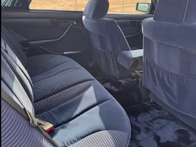 1990 Mercedes-Benz SEL 560
