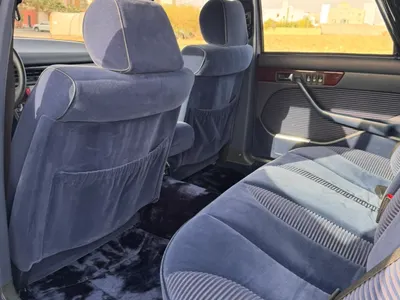 1990 Mercedes-Benz SEL 560