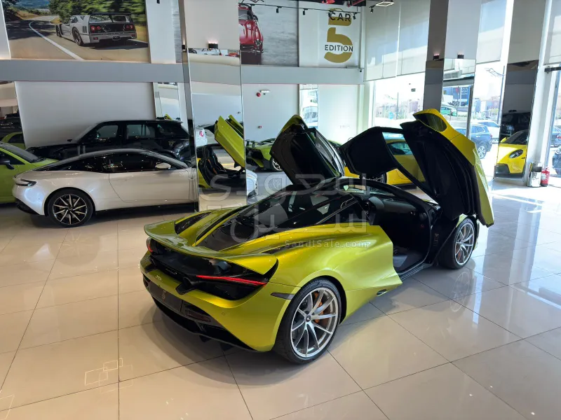 2022 McLaren 720 S