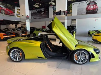 2022 McLaren 720 S