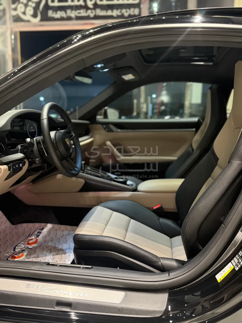 2025 بورش 911 كاريرا