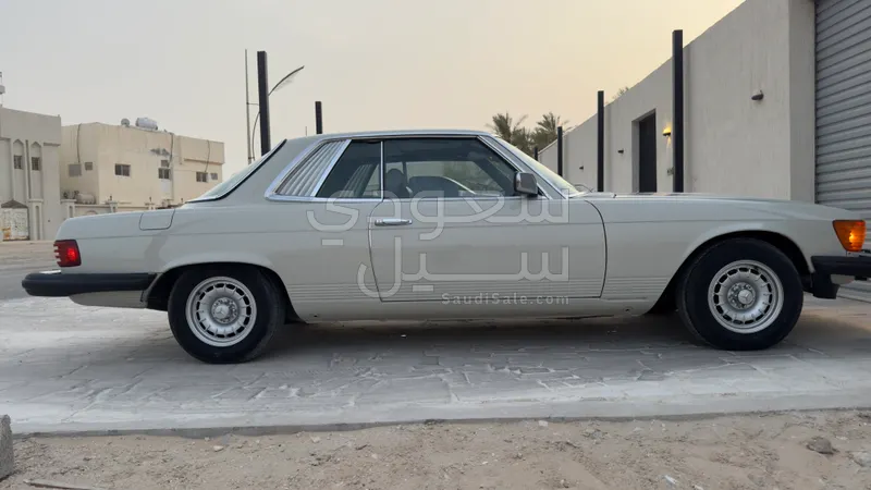 1981 مرسيدس - بنز إس إل سي 300