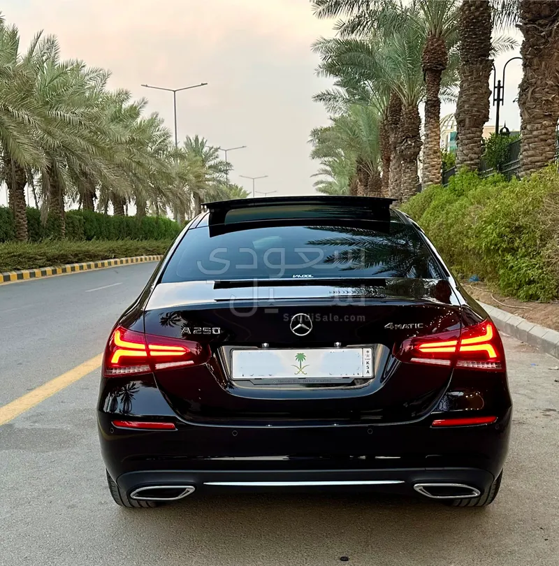 2021 مرسيدس - بنز أي 250