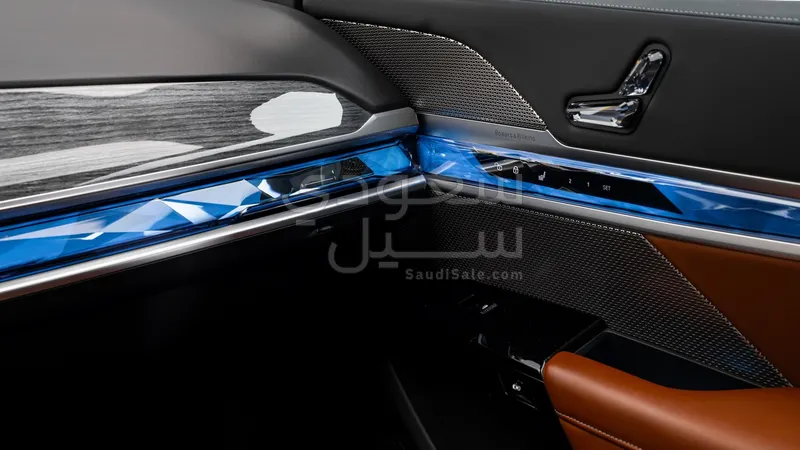 2024 بي ام دبليو الفئة السابعة 735أي