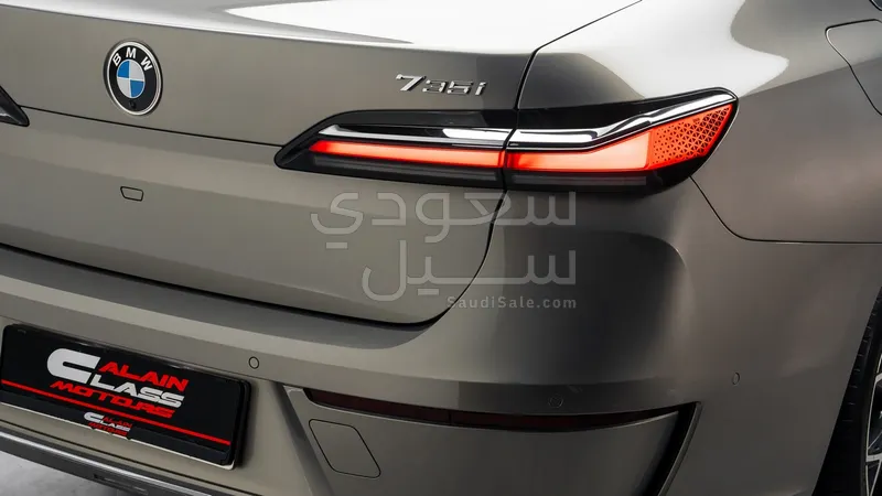 2024 بي ام دبليو الفئة السابعة 735أي