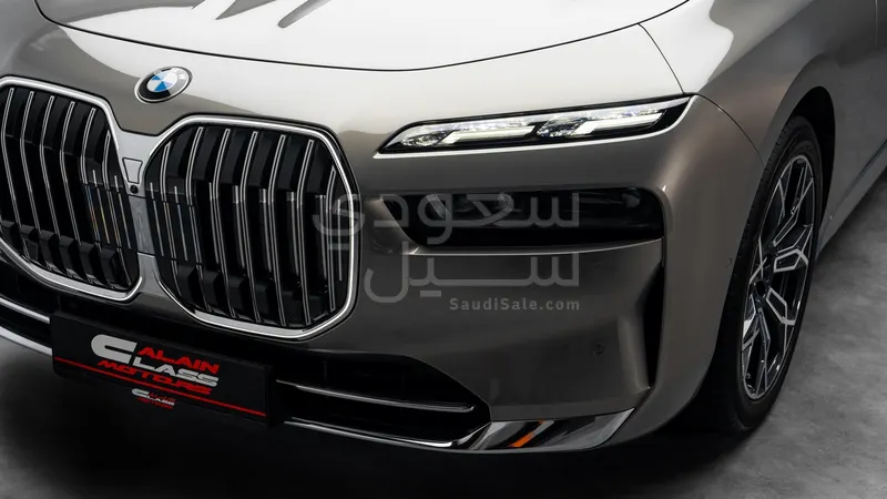 2024 بي ام دبليو الفئة السابعة 735أي