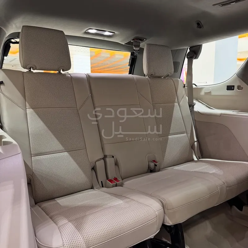 2025 Cadillac Escalade Sport