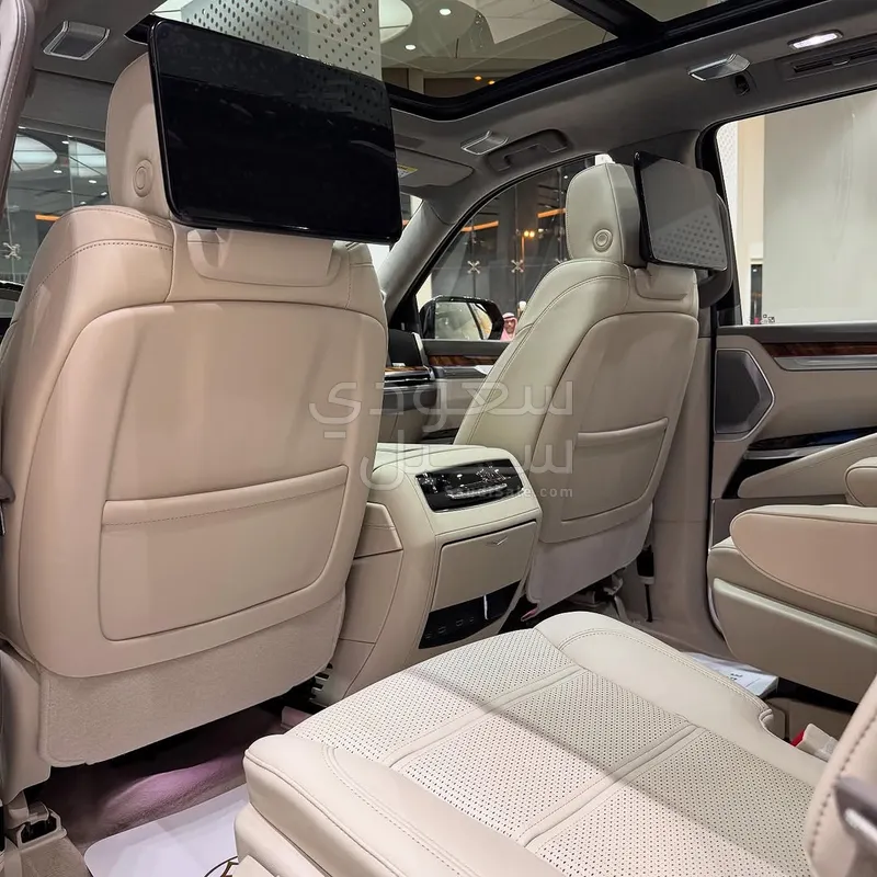 2025 Cadillac Escalade Sport